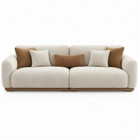 Crèmekleurige 3-zitsbank van bouclé 240 x 100 x 78 cm met walnootbruine plint